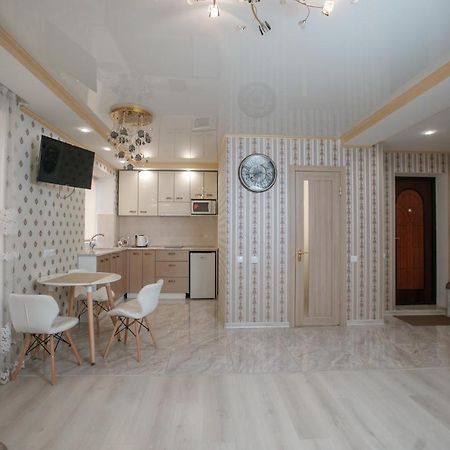Apartaments On Preobrazhenskaya 8 Kirovograd Exterior foto