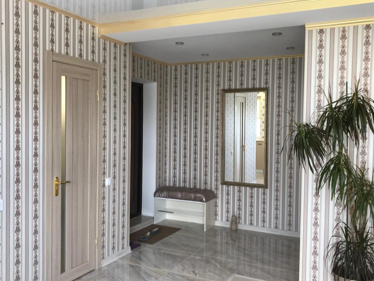 Apartaments On Preobrazhenskaya 8 Kirovograd Exterior foto